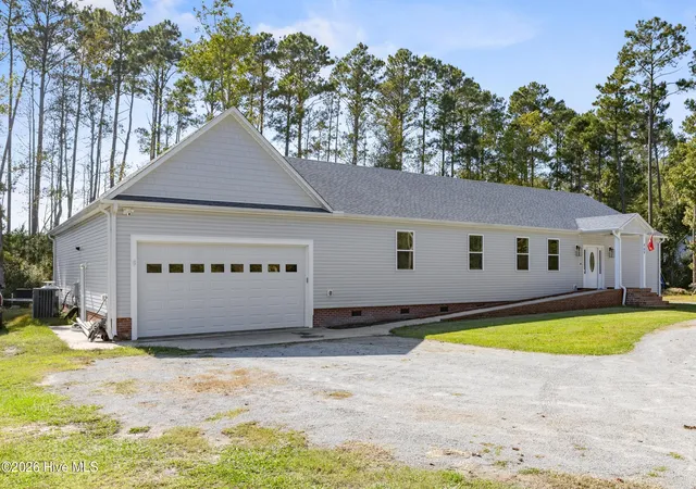 Photo 3 of Single family home for sale at 469 W Firetower Rd, Swansboro, NC 28584 | MLS# 100611053 | Listing updated on 2026-10-19