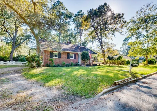 Photo 3 of Single family home for sale at 23 Dolan Dr, Savannah, GA 31406 | MLS# SA364940 | Listing updated on 2026-10-15