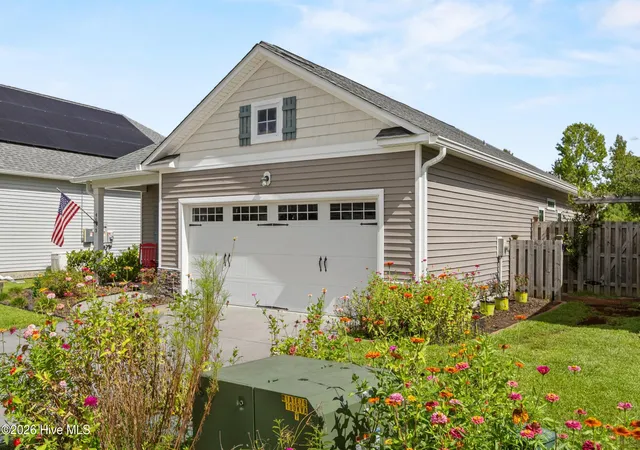 Photo 2 of Single family home for sale at 4513 Huntsman Ct, Castle Hayne, NC 28429 | MLS# 100602057 | Listing updated on 2026-09-13