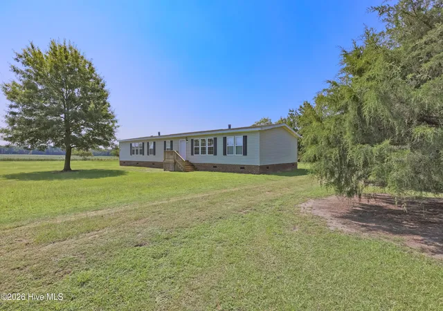 Photo 3 of Manufactured home for sale at 233 Friendship Church Rd, Warsaw, NC 28398 | MLS# 100602010 | Listing updated on 2026-09-18