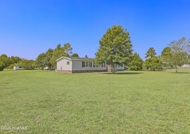 Photo 4 of Manufactured home for sale at 233 Friendship Church Rd, Warsaw, NC 28398 | MLS# 100602010 | Listing updated on 2026-09-18
