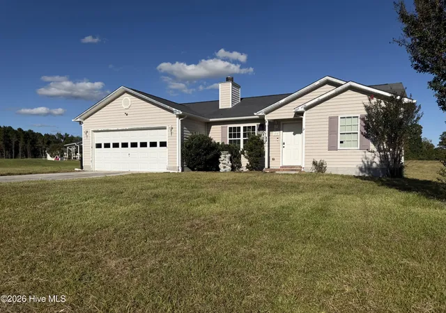 Photo 1 of Single family home for sale at 105 Starkys Crk Ct, Maysville, NC 28555 | MLS# 100609137 | Listing updated on 2026-10-27