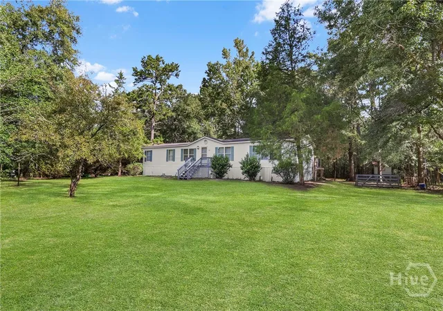 Manufactured home for sale at 208 River Oak Dr, Bloomingdale, GA 31302 | MLS# SA364650