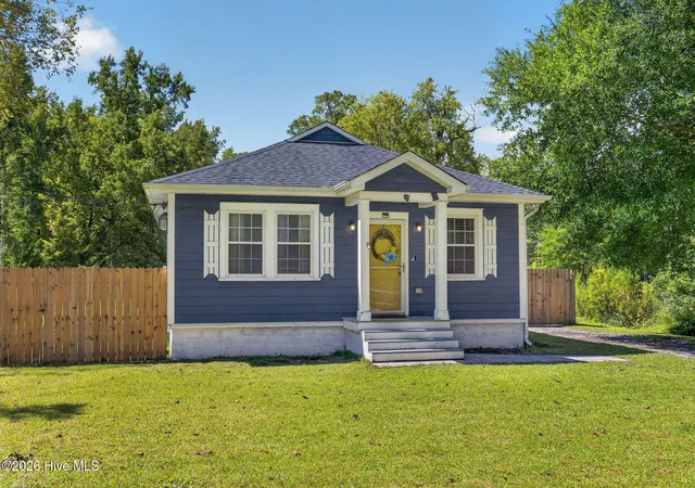 Photo 2 of Single family home for sale at 104 Gilbert Curry Dr, Castle Hayne, NC 28429 | MLS# 100602571 | Listing updated on 2026-09-10