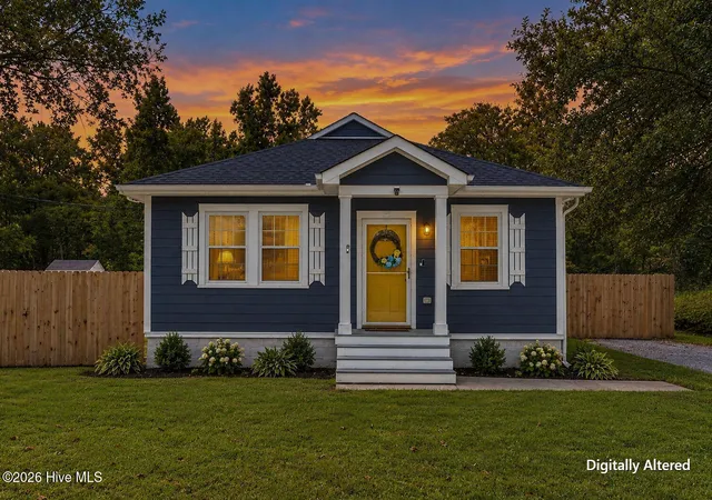 Photo 3 of Single family home for sale at 104 Gilbert Curry Dr, Castle Hayne, NC 28429 | MLS# 100602571 | Listing updated on 2026-09-10