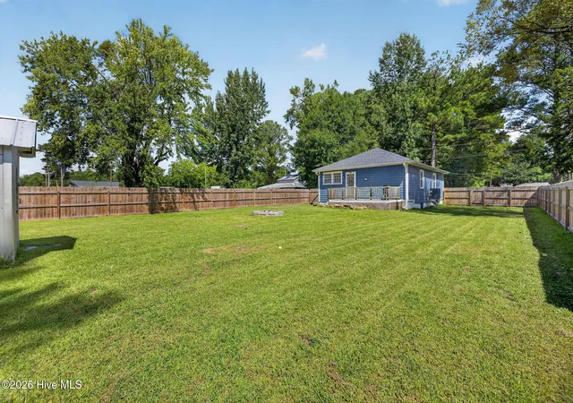 Photo 4 of Single family home for sale at 104 Gilbert Curry Dr, Castle Hayne, NC 28429 | MLS# 100602571 | Listing updated on 2026-09-10