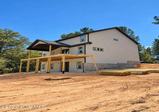 Photo 1 of Single family home for sale at 124 Berkshire Ct, West End, NC 27376 | MLS# 100611145 | Listing updated on 2026-10-19