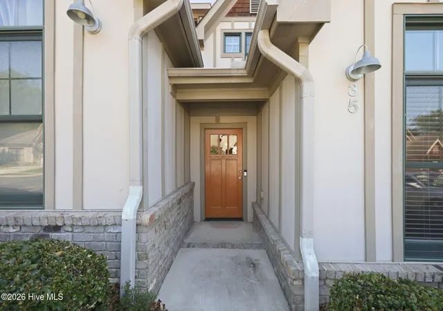 Photo 3 of Townhouse for sale at 35 Elk Ridge Ln, Southern Pines, NC 28387 | MLS# 100602734 | Listing updated on 2026-09-13