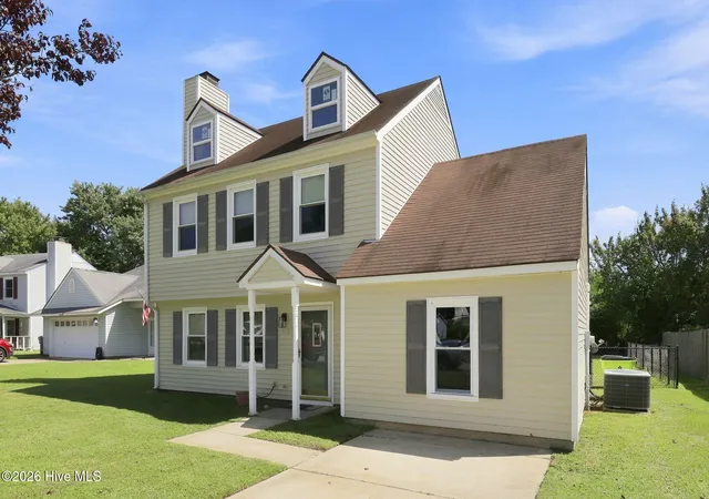Photo 2 of Single family home for sale at 910 Coyote Trl, Havelock, NC 28532 | MLS# 100602532 | Listing updated on 2026-09-10