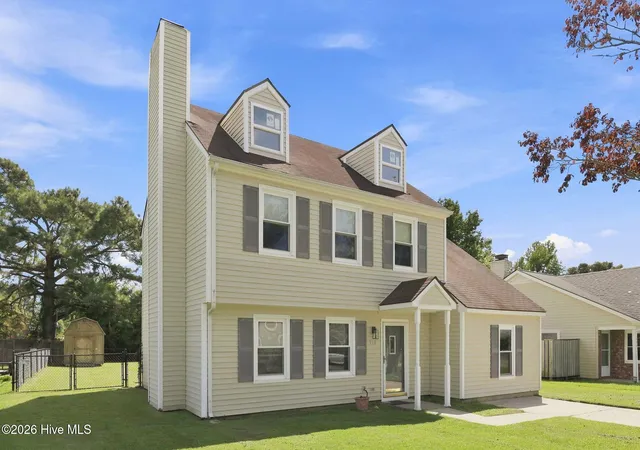 Photo 3 of Single family home for sale at 910 Coyote Trl, Havelock, NC 28532 | MLS# 100602532 | Listing updated on 2026-09-10