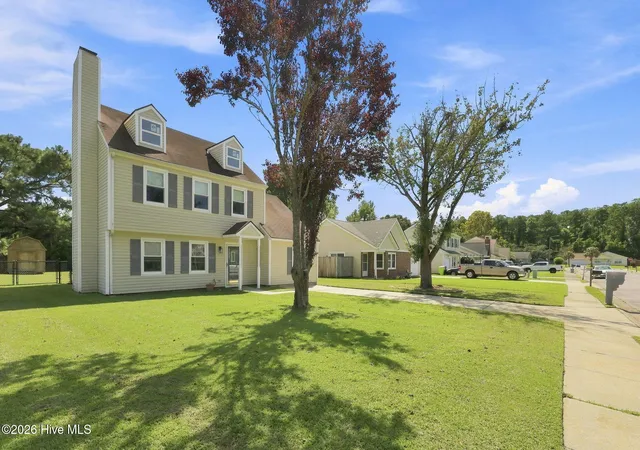 Photo 3 of Single family home for sale at 910 Coyote Trl, Havelock, NC 28532 | MLS# 100602532 | Listing updated on 2026-09-10