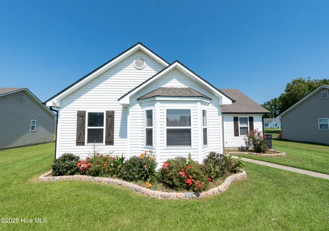 Photo 2 of Single family home for sale at 105 Raintree Run, Elizabeth City, NC 27909 | MLS# 100601513 | Listing updated on 2026-09-08