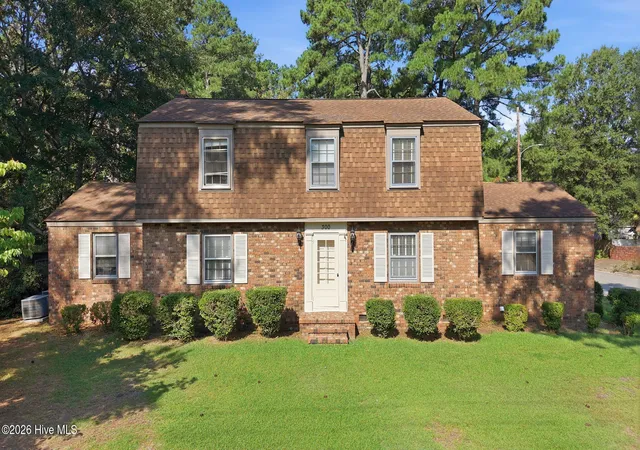 Photo 2 of Single family home for sale at 300 S Englewood Dr, Rocky Mount, NC 27804 | MLS# 100558492 | Listing updated on 2026-09-20