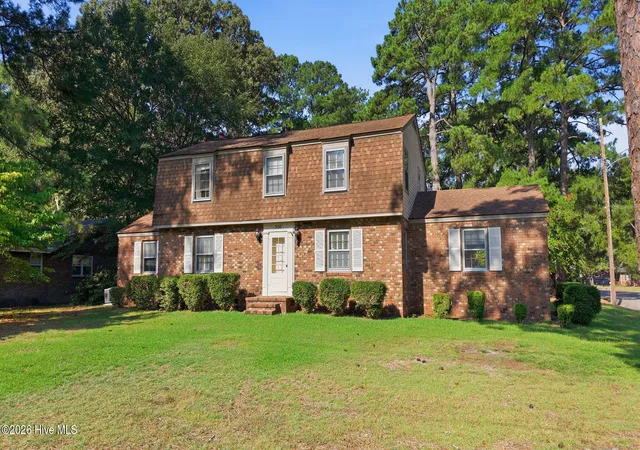Photo 3 of Single family home for sale at 300 S Englewood Dr, Rocky Mount, NC 27804 | MLS# 100558492 | Listing updated on 2026-09-20
