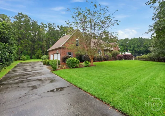 Photo 2 of Single family home for sale at 141 Saint Catherine Cir, Richmond Hill, GA 31324 | MLS# SA363969 | Listing updated on 2026-09-10