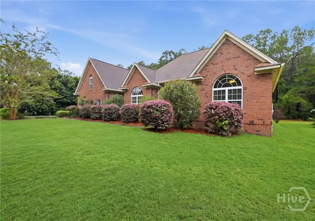 Photo 3 of Single family home for sale at 141 Saint Catherine Cir, Richmond Hill, GA 31324 | MLS# SA363969 | Listing updated on 2026-09-10