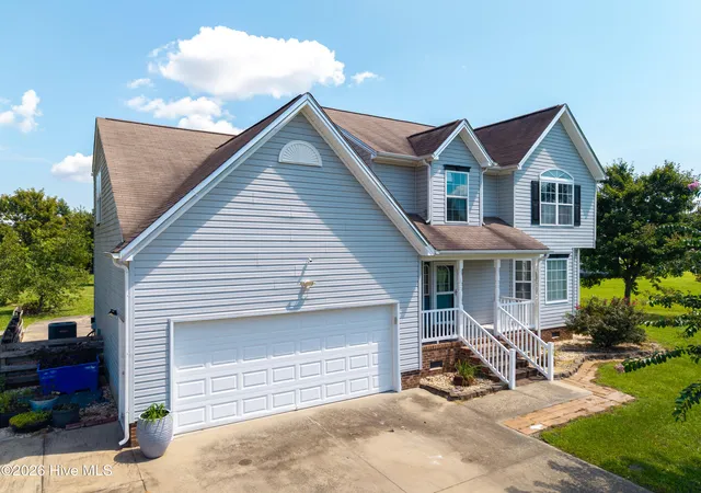 Photo 3 of Single family home for sale at 105 Excalibur Ct, Elizabeth City, NC 27909 | MLS# 100601237 | Listing updated on 2026-09-03