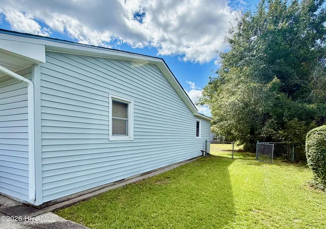 Photo 3 of Single family home for sale at 2802 Easy St, Newport, NC 28570 | MLS# 100602021 | Listing updated on 2026-09-08
