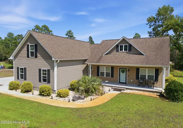 Photo 1 of Single family home for sale at 2000 Southport Ln, Southport, NC 28461 | MLS# 100600759 | Listing updated on 2026-09-02