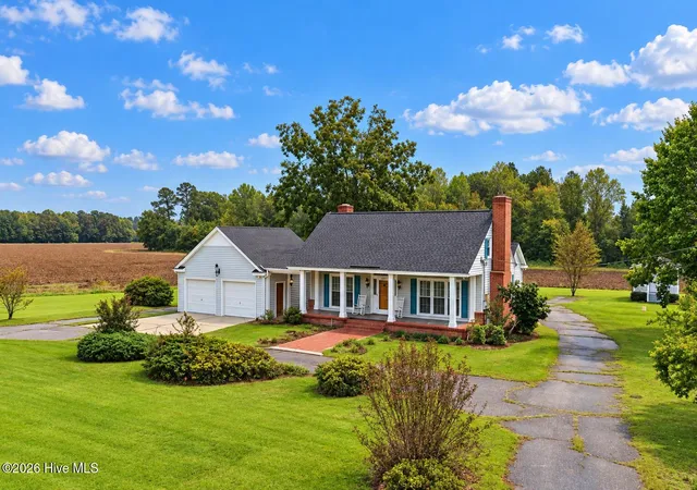 Photo 1 of Single family home for sale at 571 Coleman Rd, Tabor City, NC 28463 | MLS# 100608416 | Listing updated on 2026-10-16