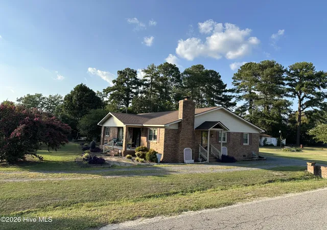 Photo 1 of Single family home for sale at 507 S Church St, Mc Coll, SC 29570 | MLS# 100601401 | Listing updated on 2026-09-11
