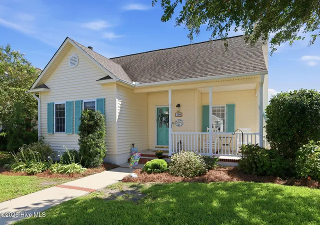 Photo 3 of Single family home for sale at 200 Macgregor Dr, Beaufort, NC 28516 | MLS# 100601027 | Listing updated on 2026-09-20
