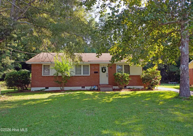 Photo 1 of Single family home for sale at 7 Cole Dr, Jacksonville, NC 28540 | MLS# 100601932 | Listing updated on 2026-09-08