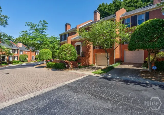 Photo 2 of Townhouse for sale at 1002 Defoors Ml Dr NW, Atlanta, GA 30318 | MLS# CL357727 | Listing updated on 2026-09-09