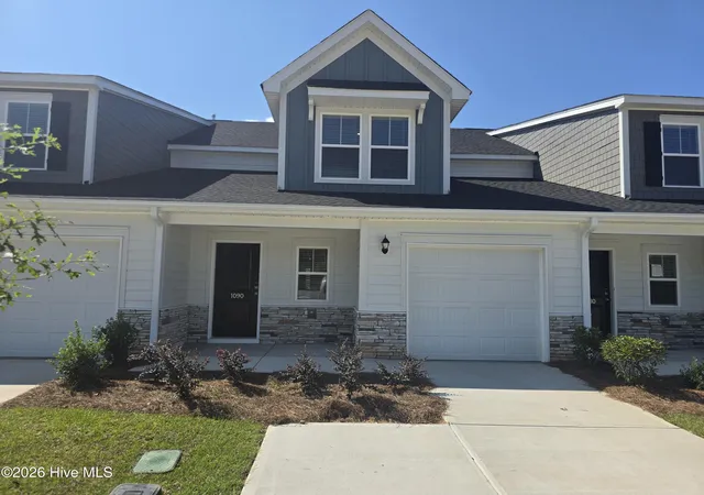 Photo 1 of Townhouse for sale at 1090 Tabor Pl, Aiken, SC 29801 | MLS# 100603064 | Listing updated on 2026-09-11