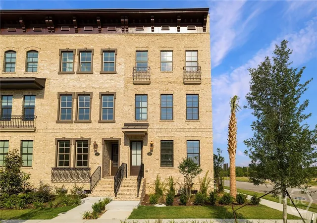 Photo 1 of Townhouse for sale at 416 Upper E Ave, Savannah, GA 31401 | MLS# SA336412 | Listing updated on 2026-09-01