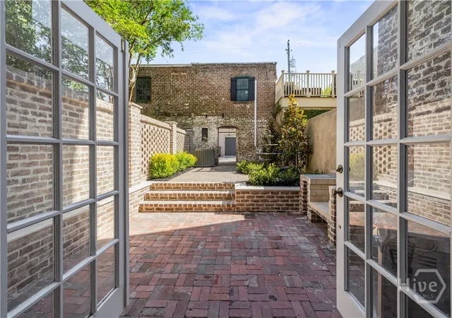 Photo 2 of Townhouse for sale at 419 E Charlton St, Savannah, GA 31401 | MLS# SA362495 | Listing updated on 2026-09-05