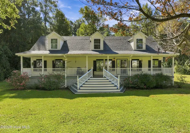 Photo 1 of Single family home for sale at 215 Jonaquins Dr, Beaufort, NC 28516 | MLS# 100609735 | Listing updated on 2026-10-17
