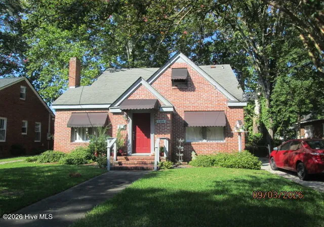 Photo 1 of Single family home for sale at 104 E 13th Street, Washington, NC 27889 | MLS# 100601813 | Listing updated on 2026-09-14