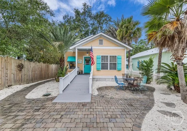 Photo 1 of Single family home for sale at 105 S Campbell Ave #B, Tybee Island, GA 31328 | MLS# SA366143 | Listing updated on 2026-10-09
