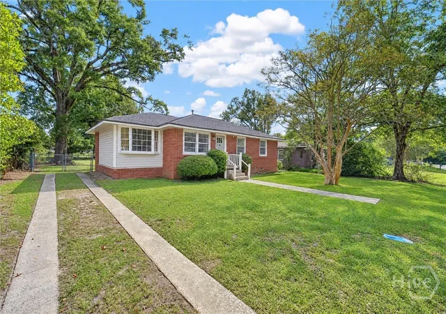 Photo 1 of Single family home for sale at 4 Horne Pl, Port Wentworth, GA 31407 | MLS# SA366520 | Listing updated on 2026-10-15