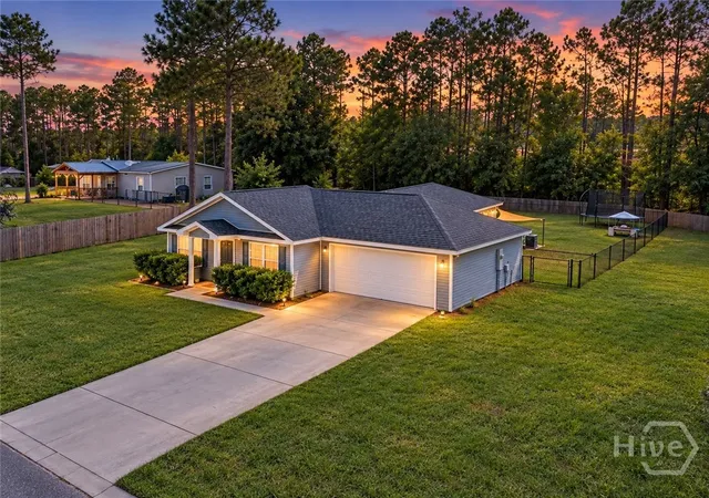 Photo 1 of Single family home for sale at 165 Turpentine Cir, Jesup, GA 31545 | MLS# SA364511 | Listing updated on 2026-09-13