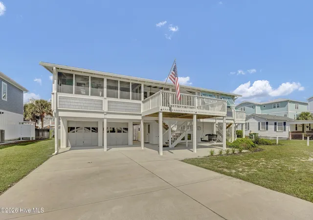 Photo 1 of Single family home for sale at 926 Fort Fisher Blvd S, Kure Beach, NC 28449 | MLS# 100601562 | Listing updated on 2026-09-21