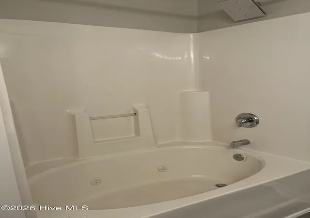 Photo 3 of Single family home for sale at 409 Goose Pond Ct, Castle Hayne, NC 28429 | MLS# 100601055 | Listing updated on 2026-09-03