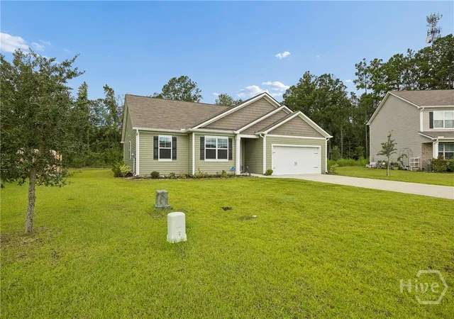 Photo 3 of Single family home for sale at 125 Wedge Cir, Richmond Hill, GA 31324 | MLS# SA363911 | Listing updated on 2026-10-01