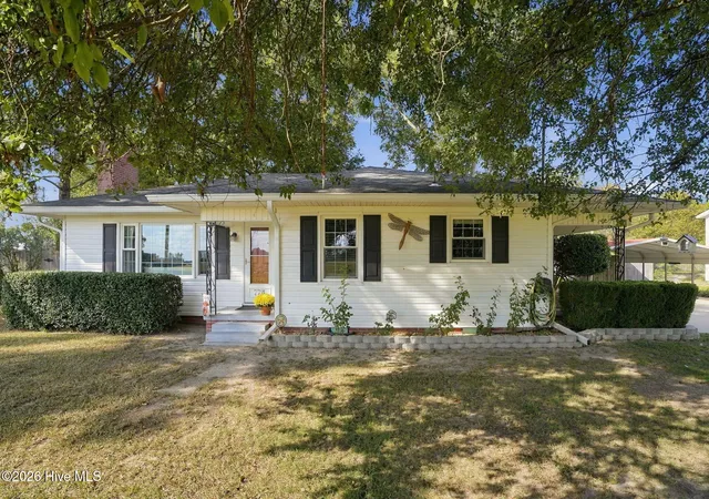 Photo 3 of Single family home for sale at 774 Old Smith Chapel Rd, Mount Olive, NC 28365 | MLS# 100608413 | Listing updated on 2026-10-19