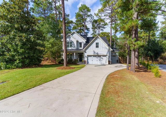 Photo 1 of Single family home for sale at 14 Montclair Ln, Pinehurst, NC 28374 | MLS# 100610156 | Listing updated on 2026-10-21