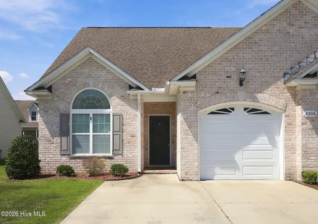 Photo 2 of Townhouse for sale at 2008 Leighton Dr #A, Greenville, NC 27834 | MLS# 100602983 | Listing updated on 2026-09-11