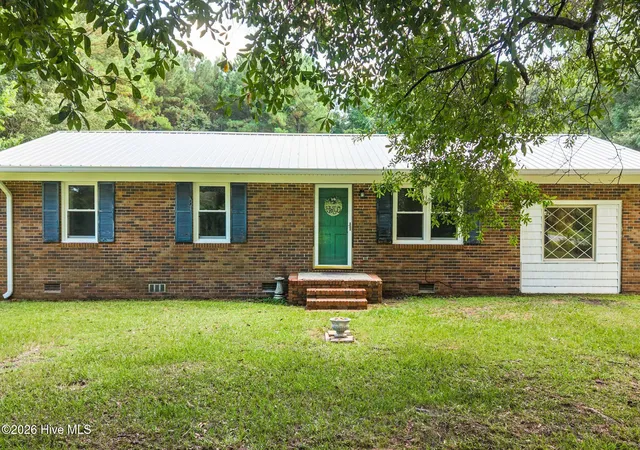 Photo 1 of Single family home for sale at 254 Harrell Rd, Burgaw, NC 28425 | MLS# 100598412 | Listing updated on 2026-09-16