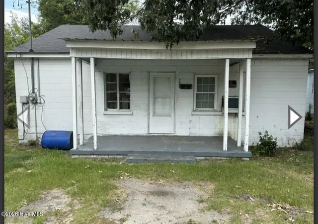 Photo 1 of Single family home for sale at 704 E Washington Ave, Kinston, NC 28501 | MLS# 100603403 | Listing updated on 2026-09-14