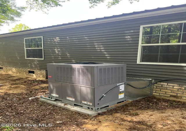 Photo 3 of Manufactured home for sale at 84 Willow Crk Ln, Whiteville, NC 28472 | MLS# 100600856 | Listing updated on 2026-09-18