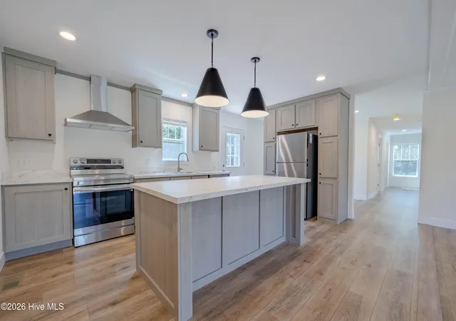 Photo 4 of Manufactured home for sale at 120 Edgewater Ln, Richlands, NC 28574 | MLS# 100602783 | Listing updated on 2026-09-21
