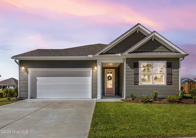 Photo 1 of Single family home for sale at 215 Whalebone Ave, Wilmington, NC 28411 | MLS# 100602708 | Listing updated on 2026-09-11