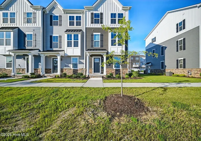Photo 3 of Townhouse for sale at 204 Oconnor St, Moyock, NC 27958 | MLS# 100602766 | Listing updated on 2026-10-06