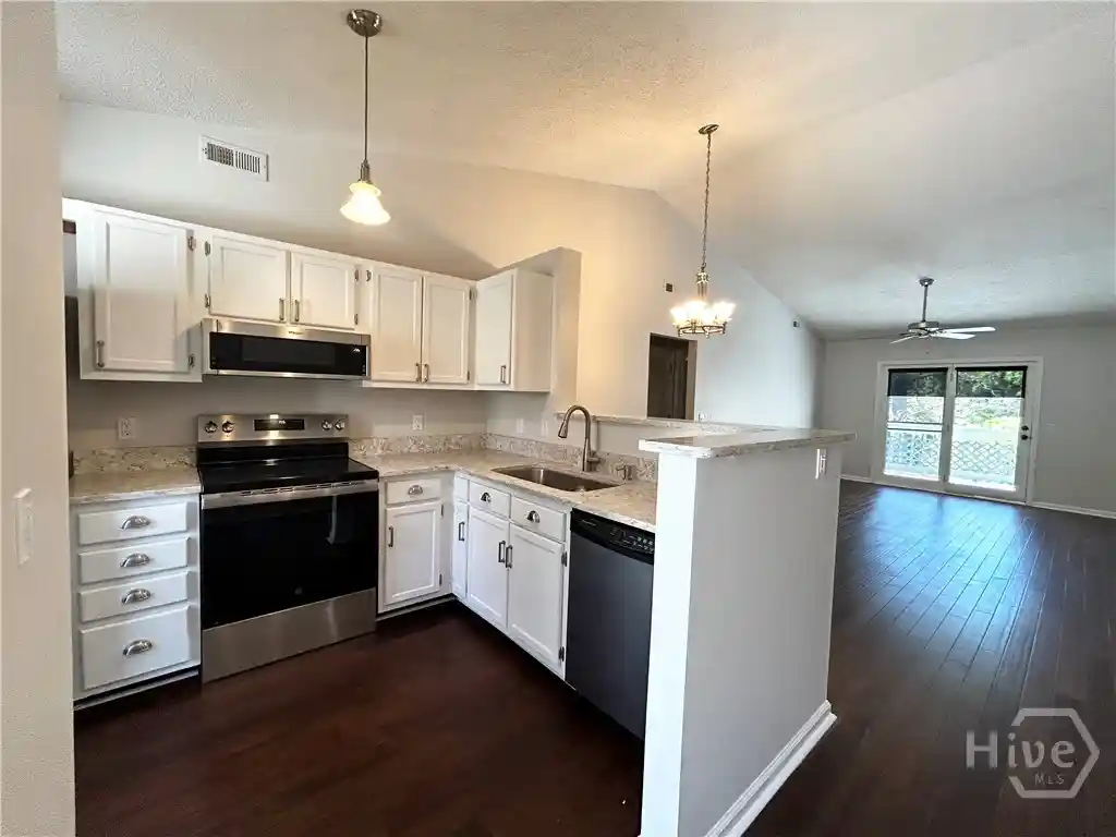 Listing Photo 1 - Condo for sale in 52 Bull River Blf Dr located at 52 Bull River Blf Dr, Savannah, GA 31410 - Unit 52 Bull River Blf Dr