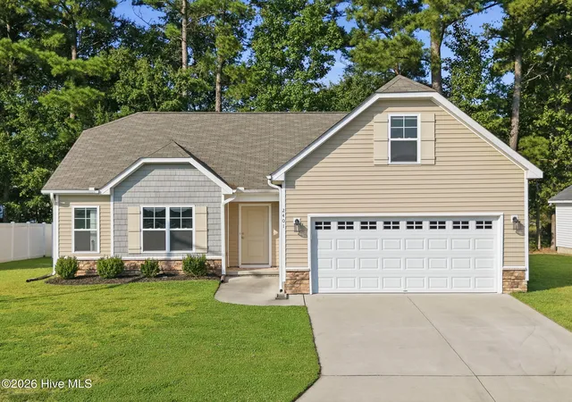 Photo 2 of Single family home for sale at 2401 Rhinestone Dr, Winterville, NC 28590 | MLS# 100602803 | Listing updated on 2026-09-14